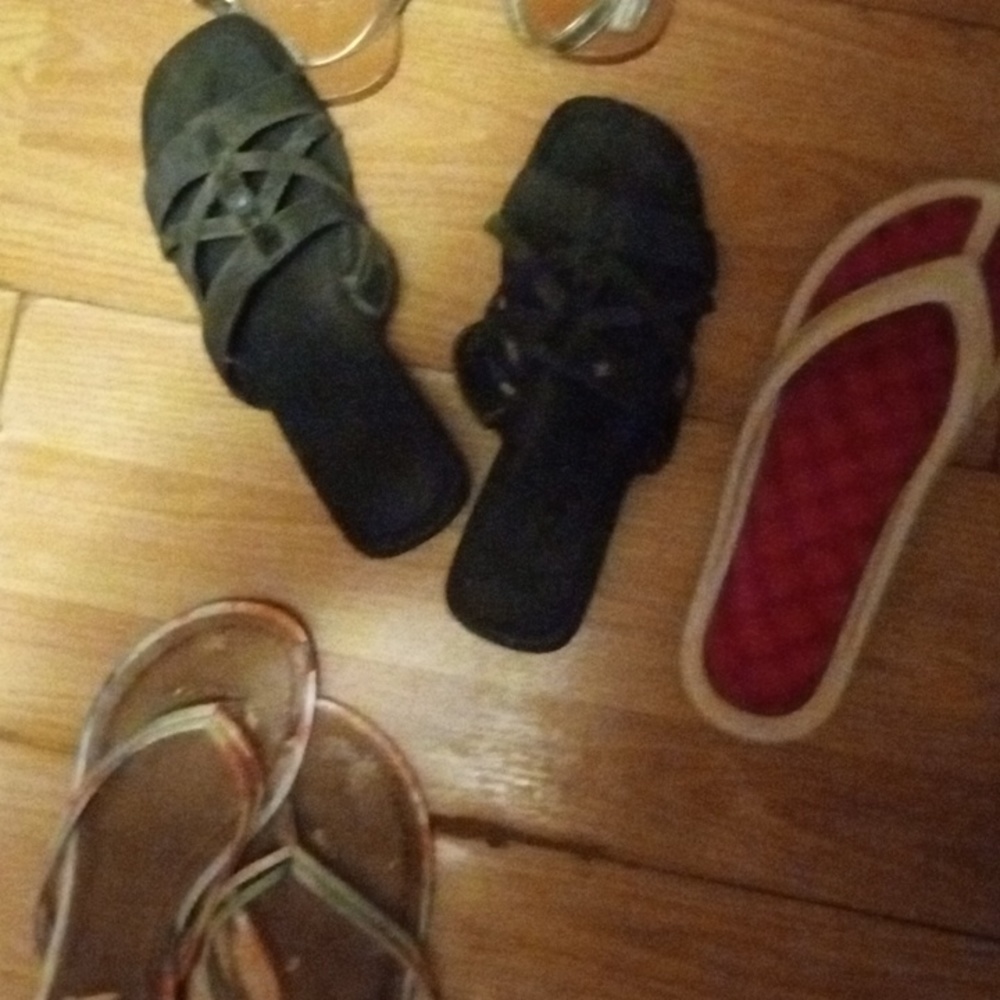 Flip flops - Picture 3 of 5